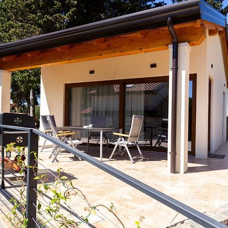 Holiday Houses בפורטורוז מראה חיצוני תמונה